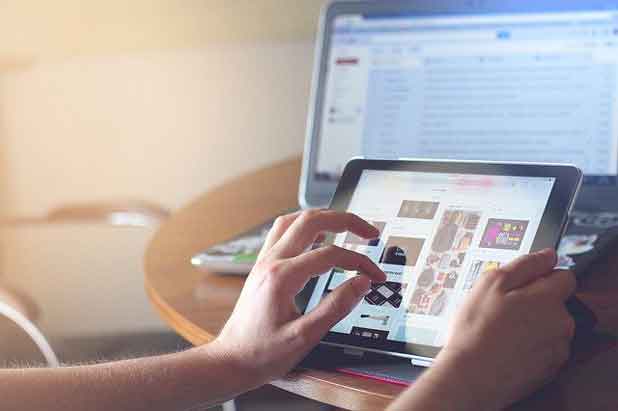 Internet Ka Avishkar Kisne Kiya in Hindi Internet Ka Avishkar Kisne Kiya in Hindi