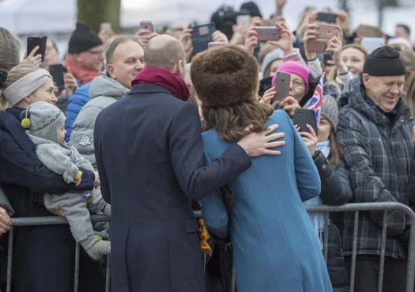 Kate Middleton wears a jacket by Catherine Walker and a maternity dress by Seraphine brand. Mette Marit wore Manolo Blahnik pumps. Queen Sonja