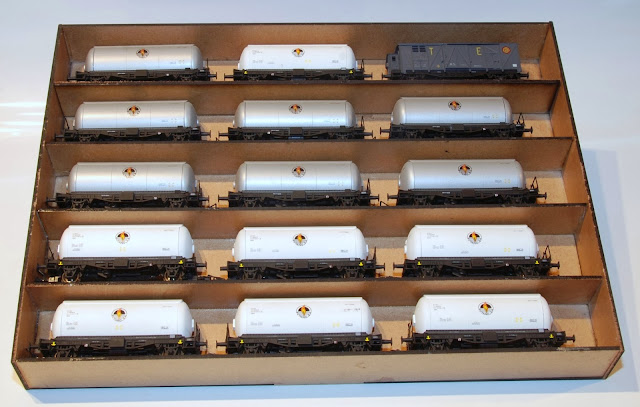 Caminos de Ferro: Cajas de almacenamiento para composiciones