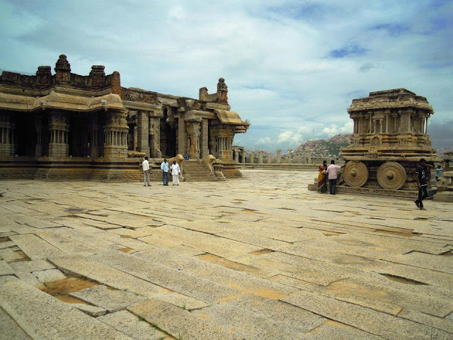 Stone chariot facing the Maha Mantapa at the Vittala Temple, Hampi