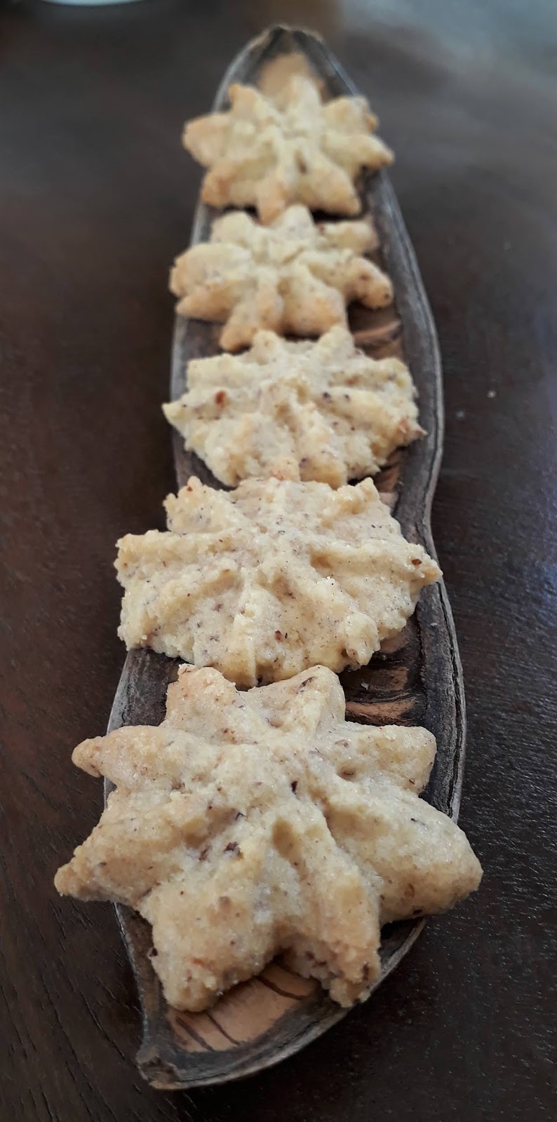 HASELNUSS SPRITZGEBÄCK – Giorvy HASELNUSS SPRITZGEBÄCK – Giorvy