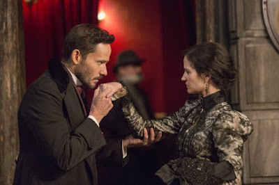 Christian Camargo and Eva Green in Penny Dreadful Season 3