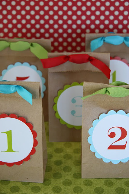 Christmas countdown gift circles free printable