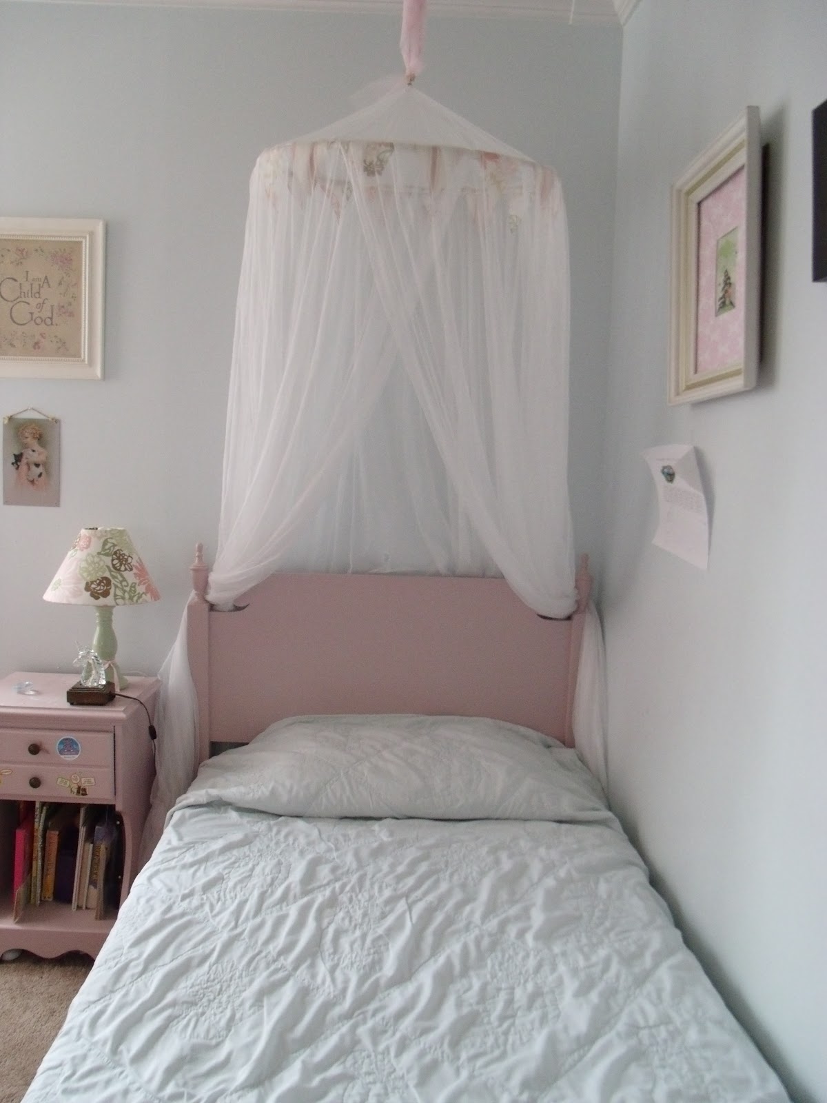 кровать с балдахином из икеа