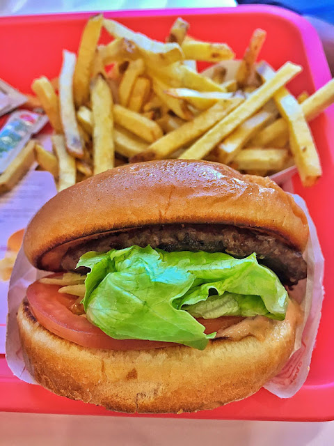 In-N-Out Burger at Fishermans Warf - San Francisco, CA