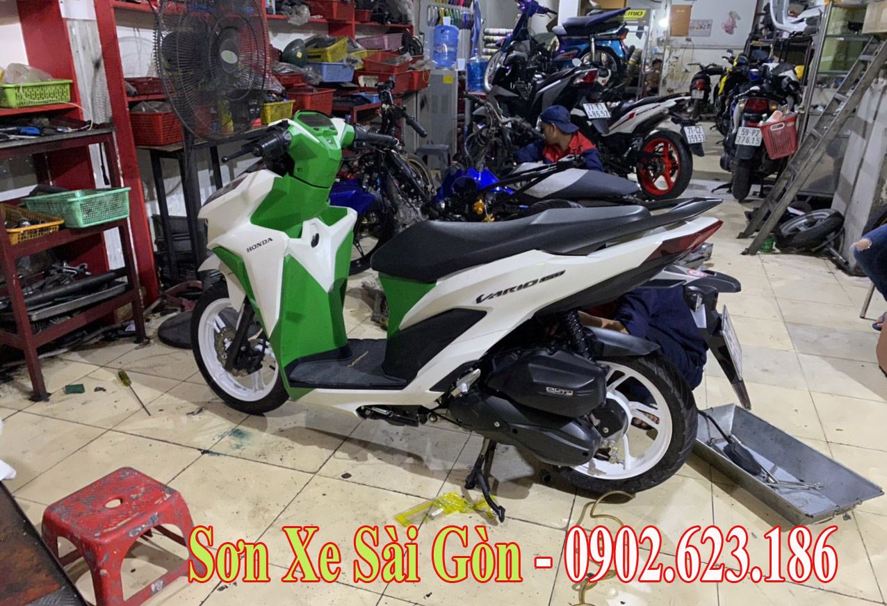 Mẫu xe Honda Vario sơn phối màu trắng xanh cực đẹp