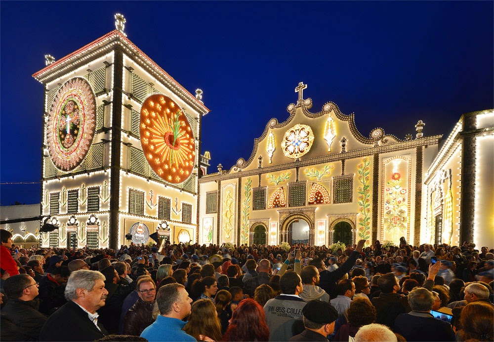 Photo and Travel The annual celebration of the Santo Cristo (Holy