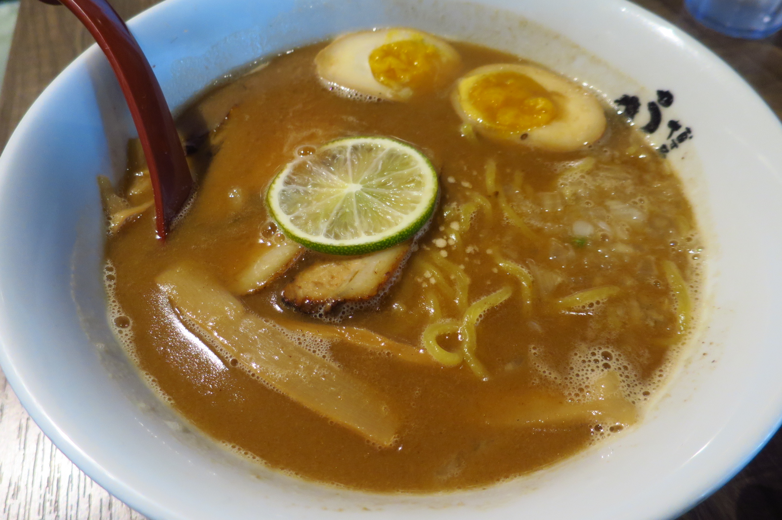 uma%2Buma%2Bramen_bushi%2Btonkotsu.JPG