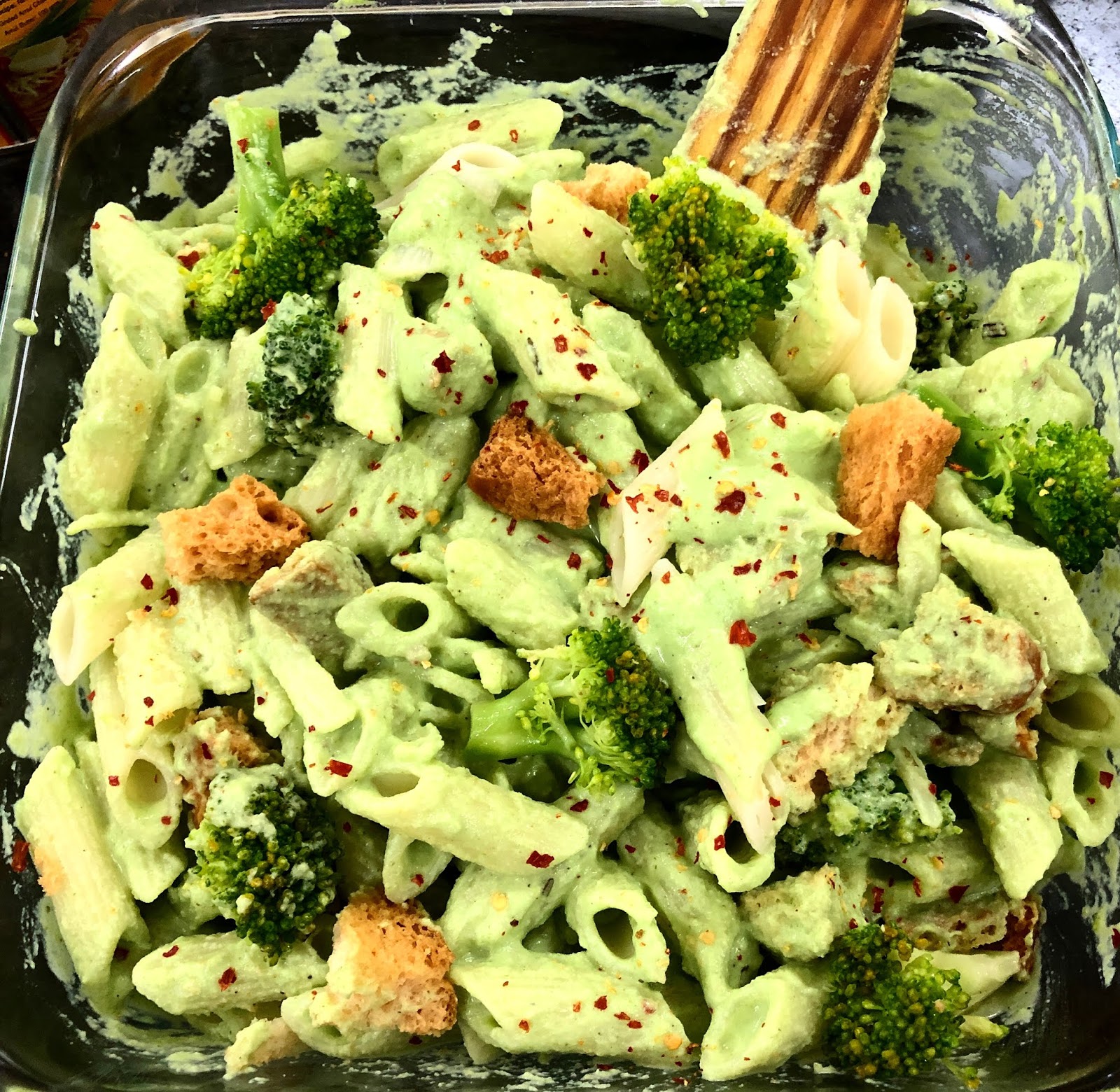 Pasta with broccoli sauce