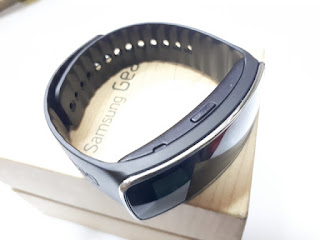 Smartwatch Samsung Gear Fit SM-R350 New Sisa Stok Samsung Resmi