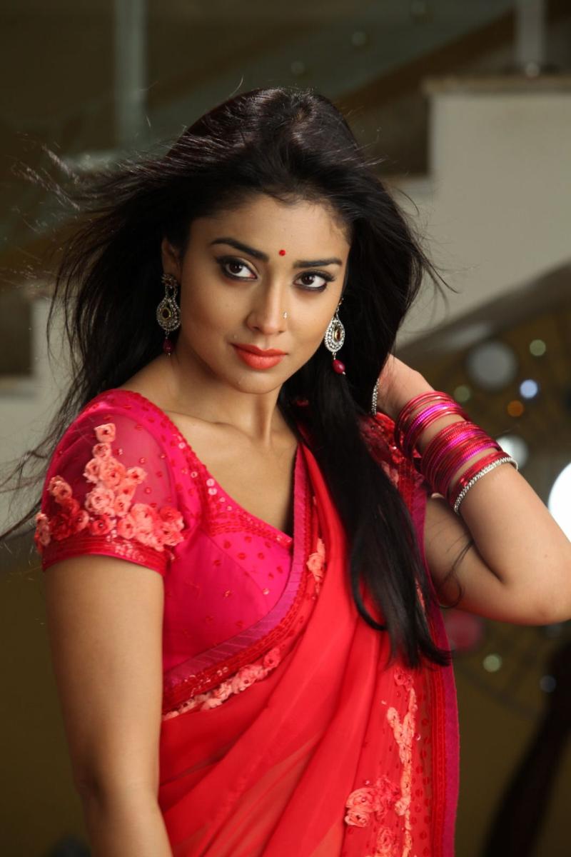 Bharatbytes Shriya Saran Looks Stunning In Red Saree 