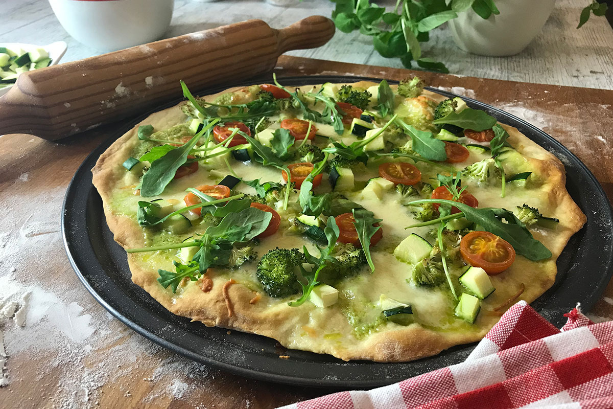 Pizza verde con MyCook Touch receta fácil - Dos Rombos en la Cocina -  Recetas con airfryer, robots, ollas programables y Lékué