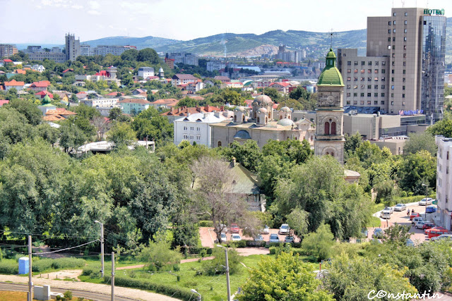 Vedere din turnul Goliei spre zona de sud-est a orașului Iași Vedere din turnul Goliei spre zona de sud-est a orașului Iași - blog FOTO-IDEEA