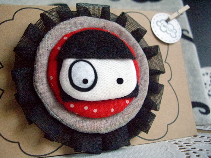 broche original foltys vs the tulle, red (100% handmade with ?)