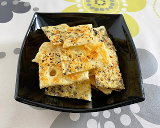 Crispy cheese and oregano