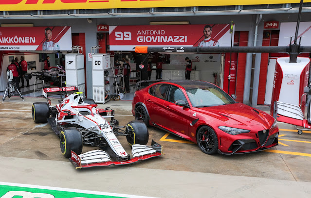 Alfa Romeo Giulia GTAm is special guest of Kimi Räikkönen and Antonio Giovinazzi at Imola Grand Prix