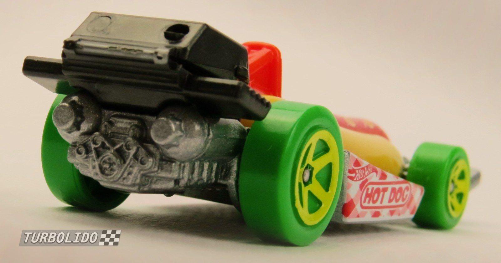 TURBOLIDO Cars HOT WHEELS STREET WIENER Hot Dog Car / HW DTX19