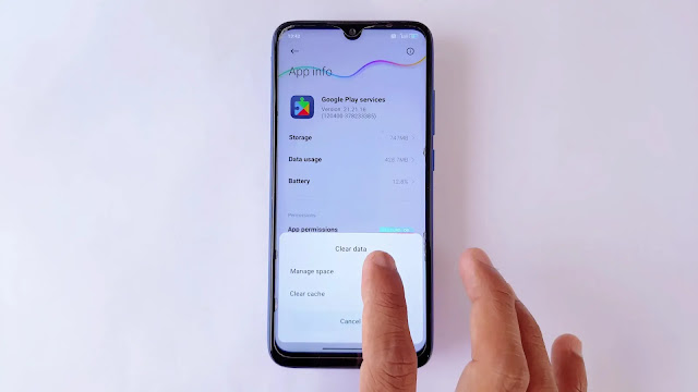 we have to clear cache here google play keeps stopping problem on mi