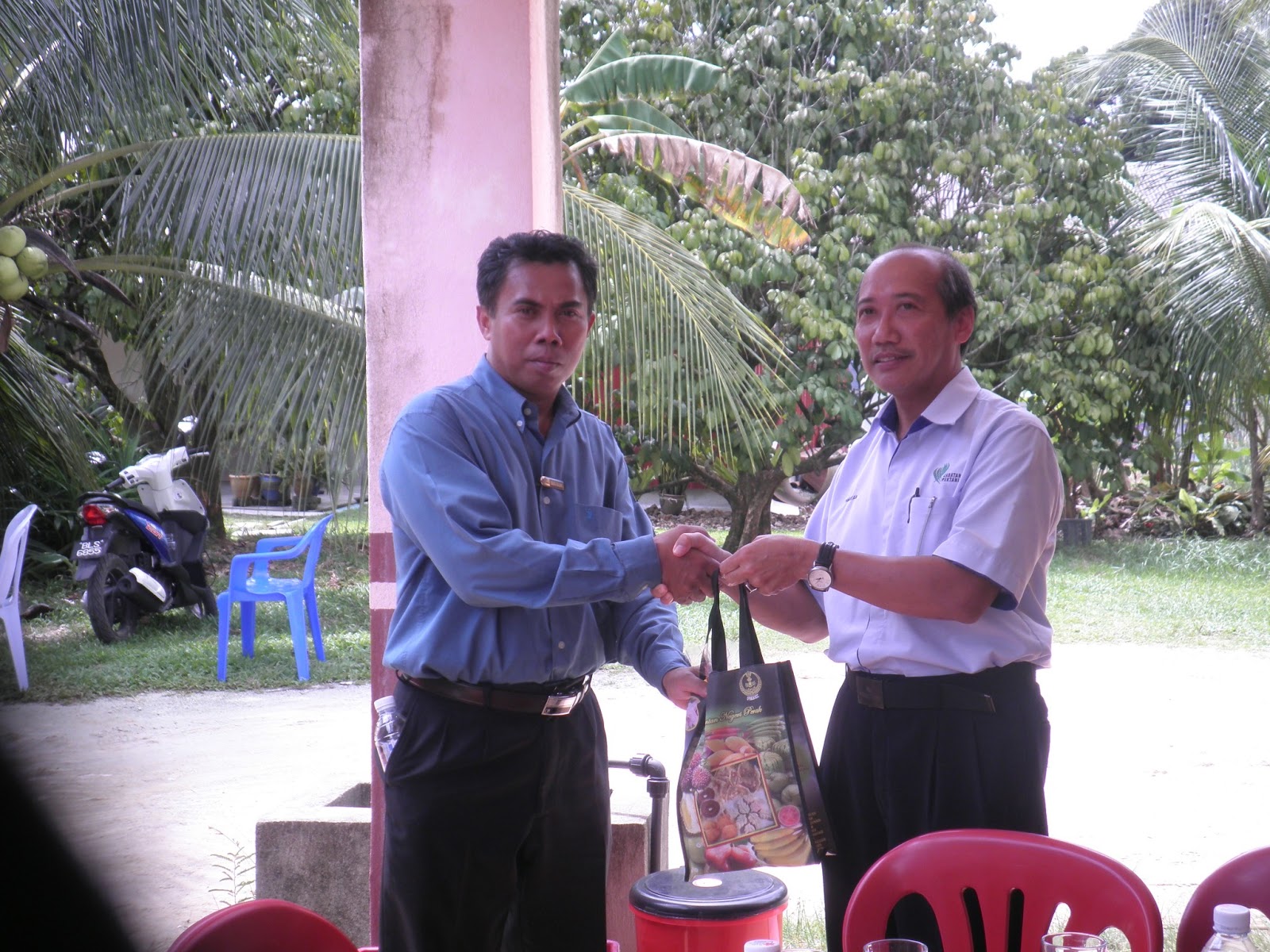 PEJABAT PERTANIAN DAERAH KLANG LAWATAN KERJA PEGAWAI DARI PEJABAT