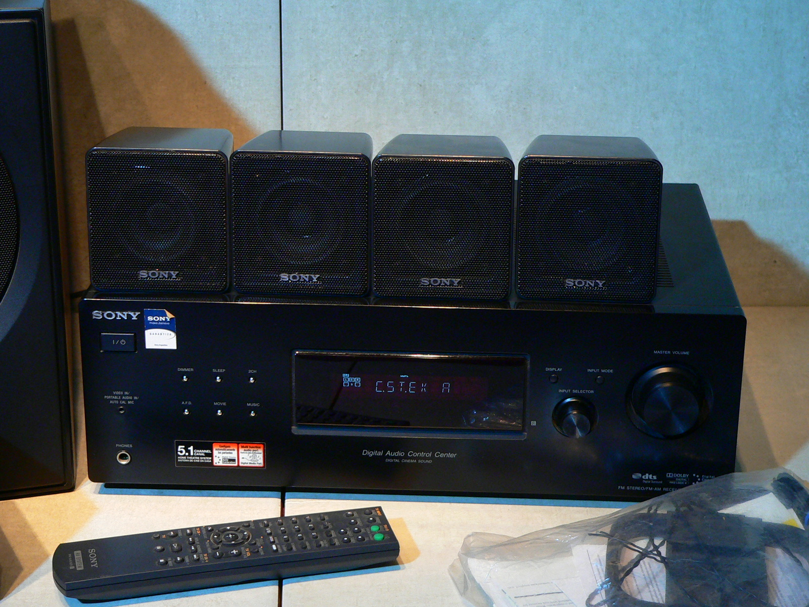 sudistribuidor audio hifi and hiend RECEIVER HOME SONY STRKG700