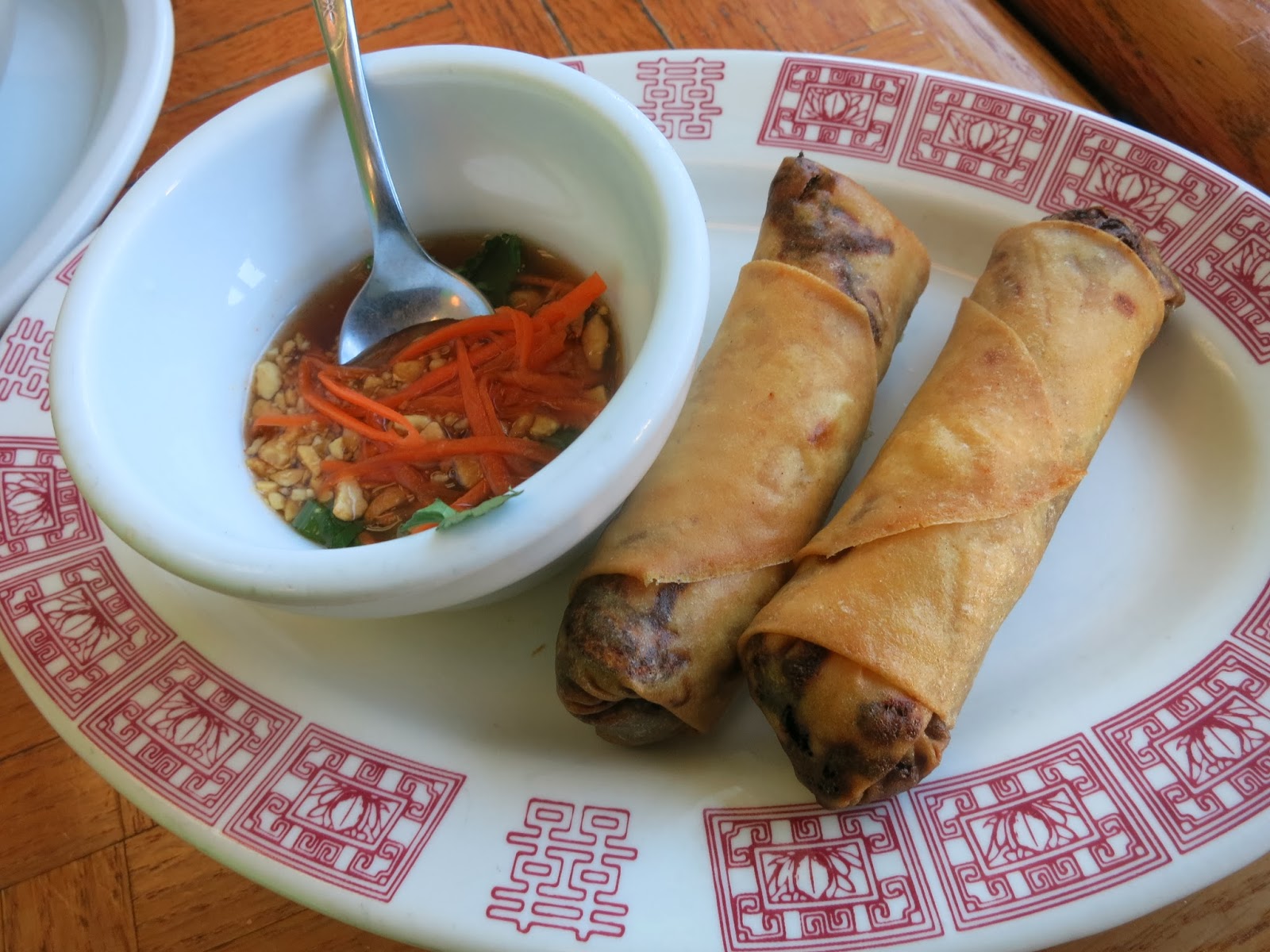 Smokin' Chokin' and Chowing with the King Spicy Thai Lao