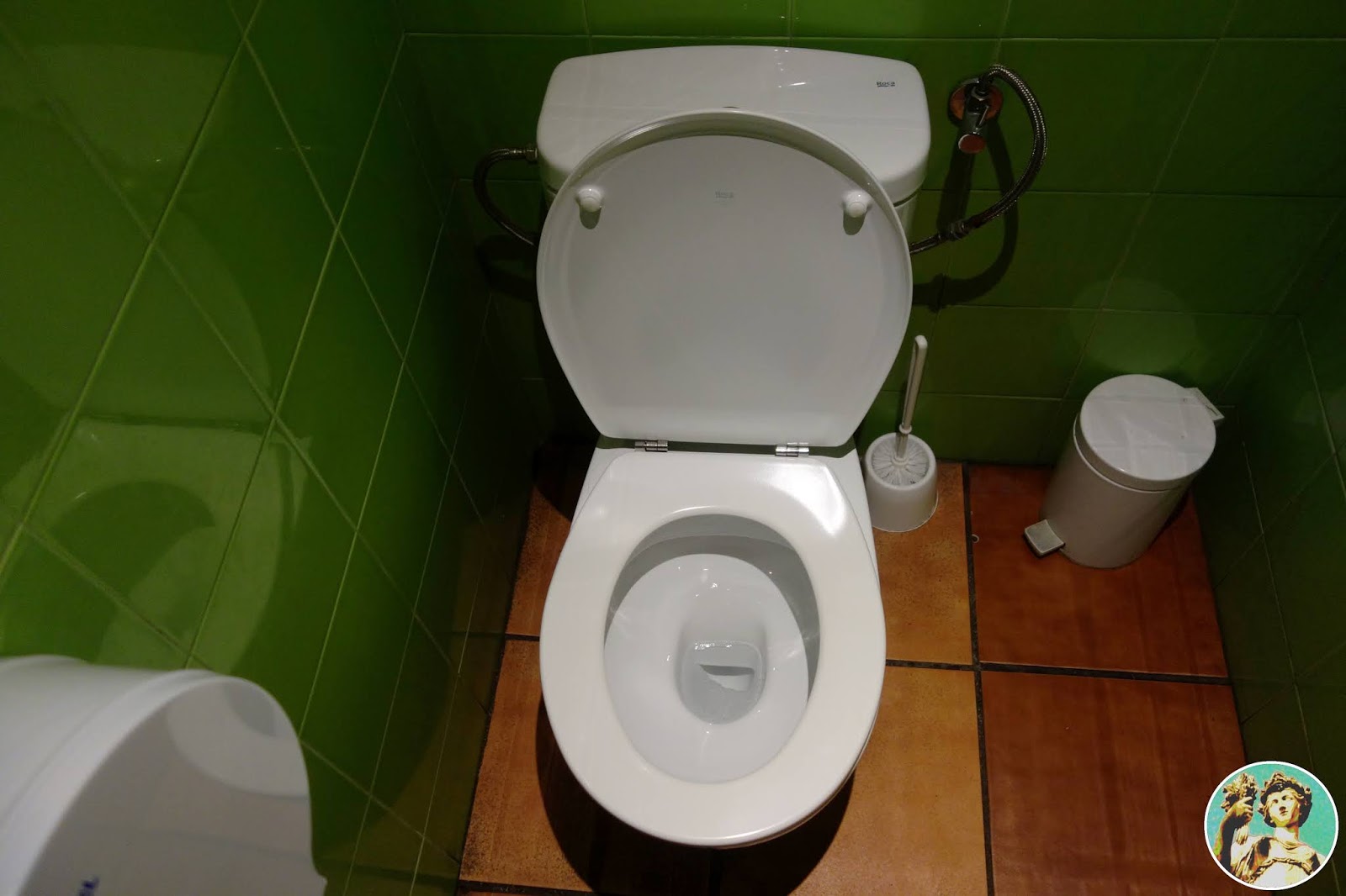 Los baños de Barcelona · Colores, estalactitas y caleidoscopios | Mear