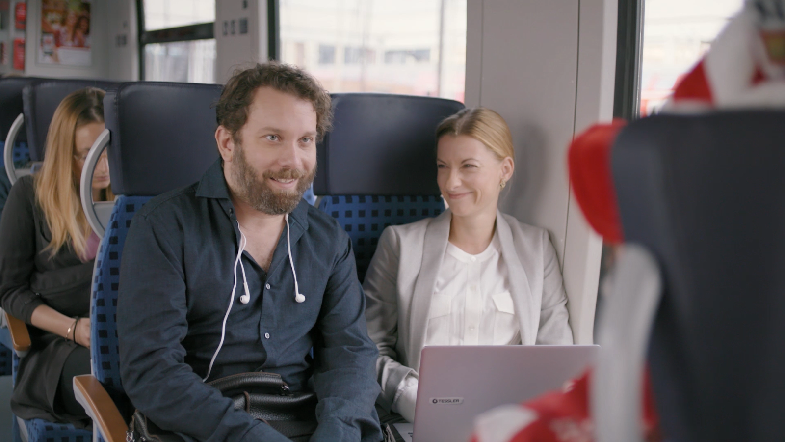 Christian Ulmen und DB Regio | Der witzige 'Das Leben ist zu kurz für Vorurteile' Werbeclip 