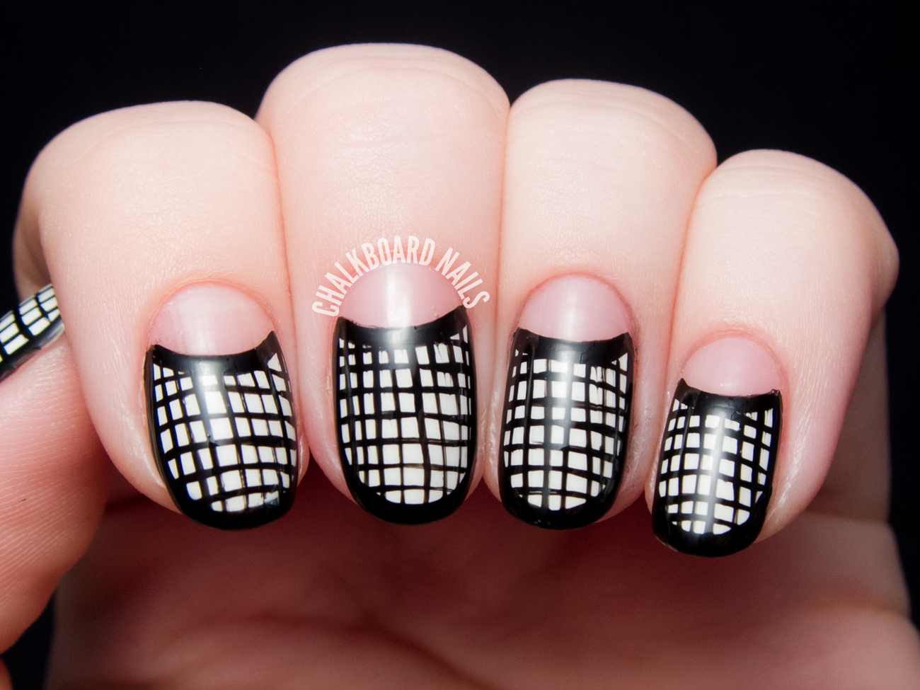 Black and white framed mesh half moons by @chalkboardnails