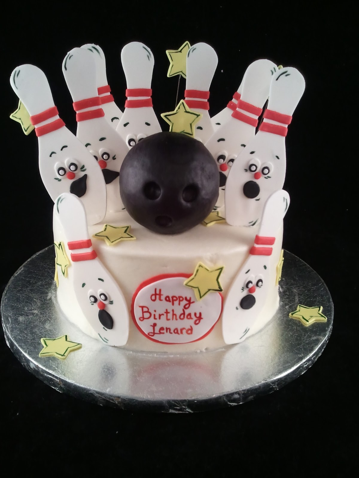 Sugar &amp; Spice Sweets Bowling Cake