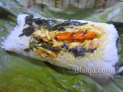 Nasi Bakar Ayam Suwir Kemangi ala Rika