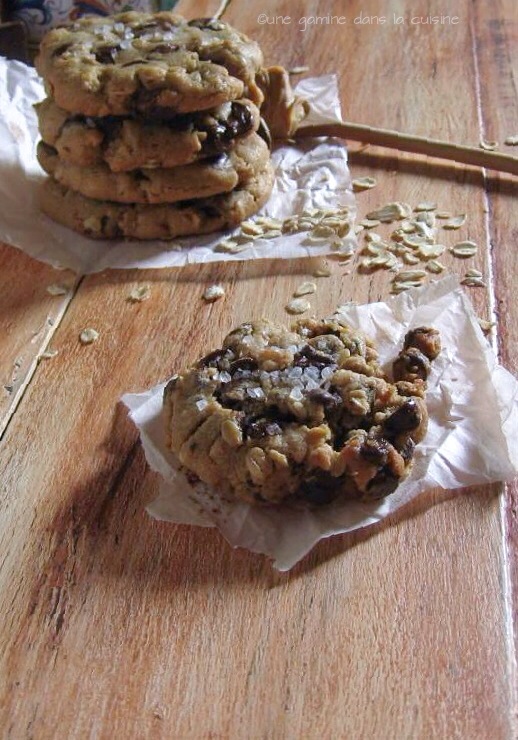 peanut butter + oatmeal chocolate chip cookies | une gamine dans la cuisine 