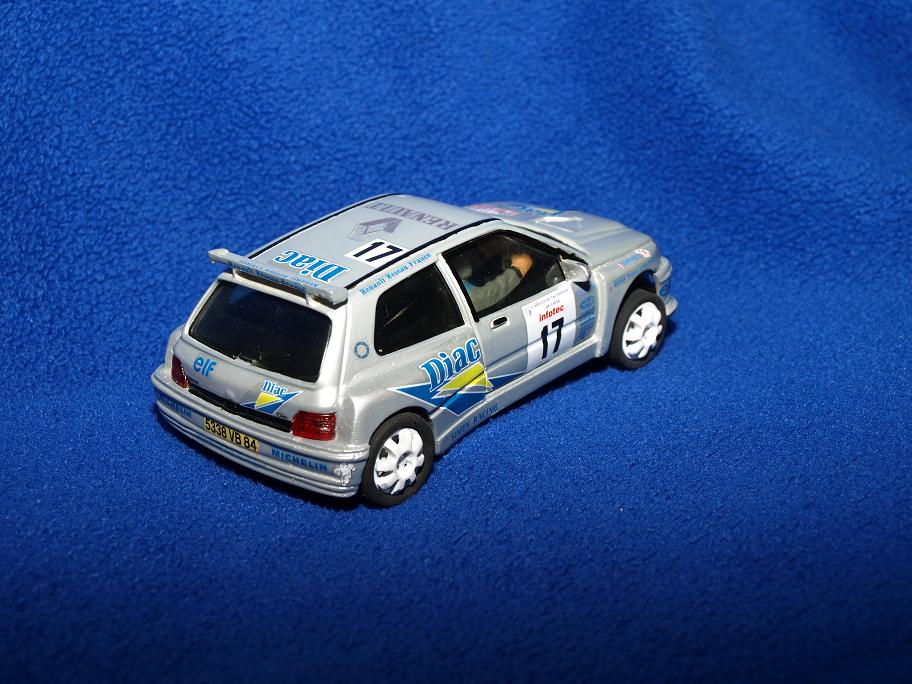 Julian Ragnotti Roques Ce doux bruit de la mythique Renault