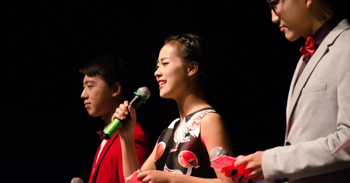 Kumpulan 18+ Contoh Soal Essay Teks Pidato Persuasif : Bahasa Indonesia