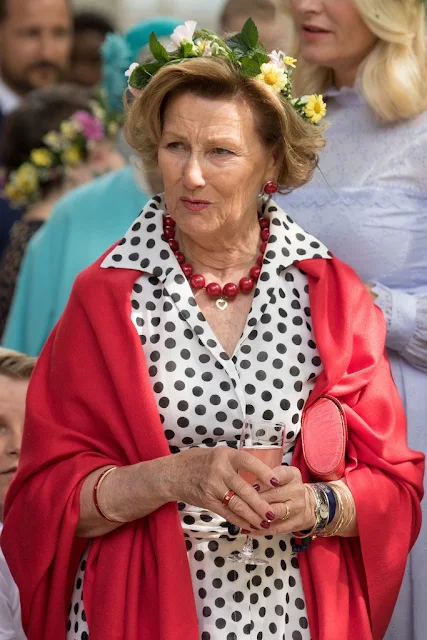 King Harald and Queen Sonja, Princess Martha Louise, Crown Prince Haakon, Crown Princess Mette-Marit, Princess Ingrid Alexandra, Prince Sverre Magnus, Marius Borg Høiby, Princess Astrid and Mrs. Ferner