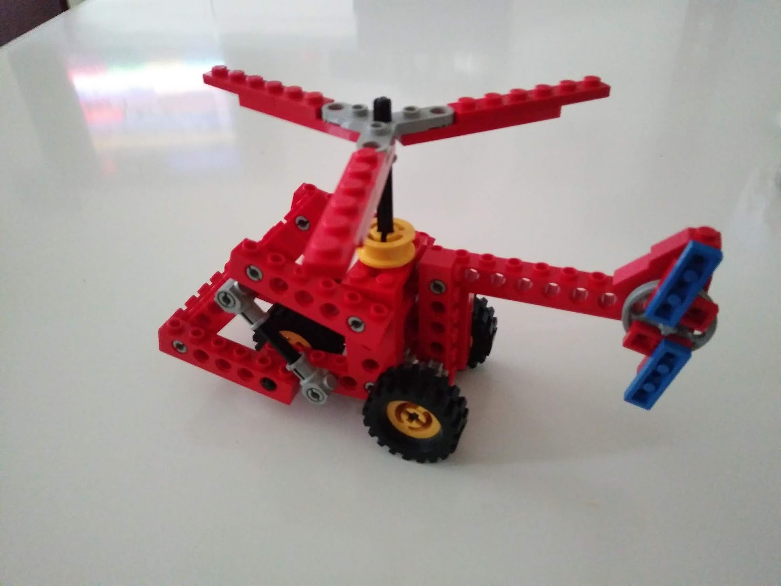 LEGO?�TECHNIC Universal Building Set 8024 - B- Modell Nr. 1