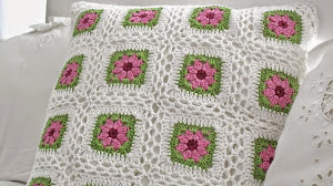 Almohadón en hilo realizado al crochet