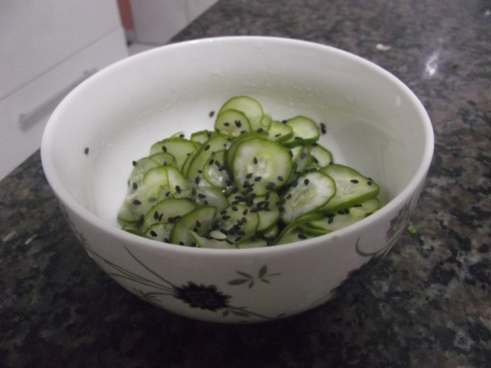 pepino agridoce. - Homens também sabem cozinhar.