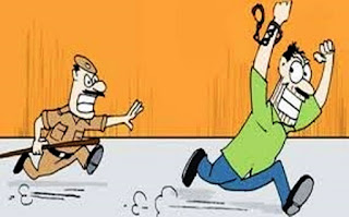 शिवहर में उत्पाद विभाग की हाजत से शराब का धंधेबाज फरार शिवहर में उत्पाद विभाग की हाजत से शराब का धंधेबाज फरार