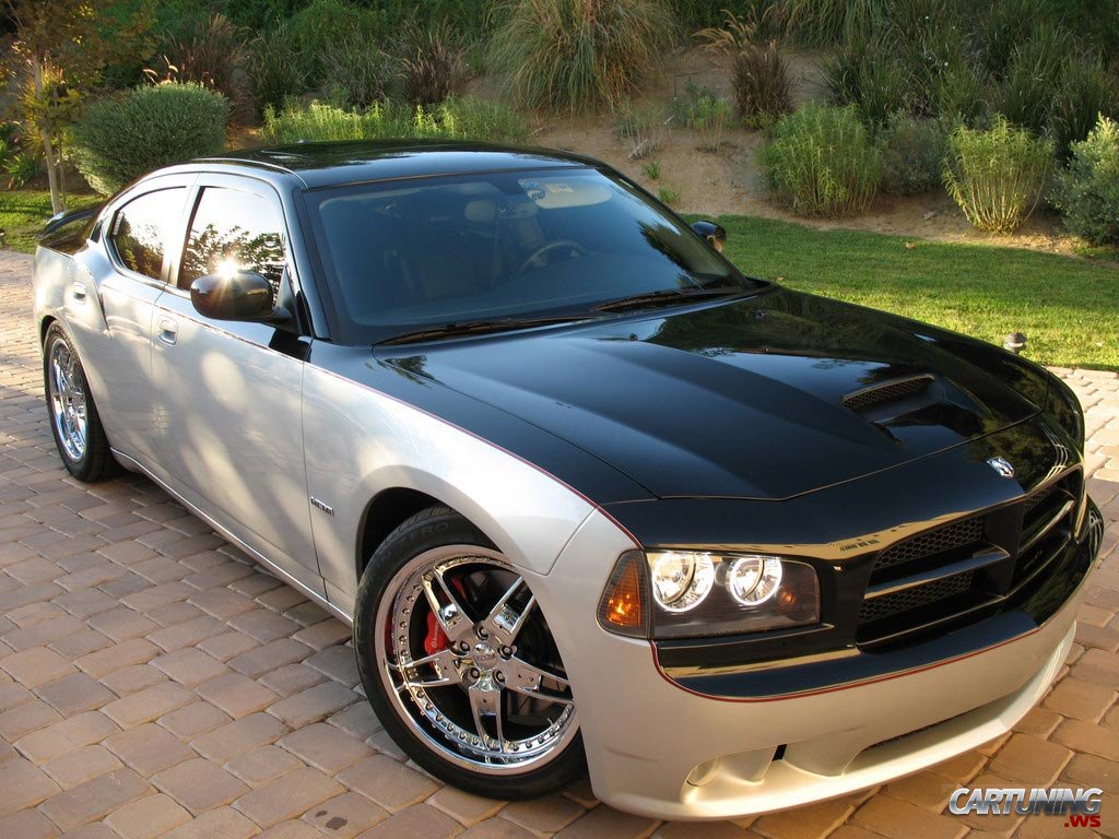 Wallpaper Backgrounds: Dodge Charger - modified dodge charger