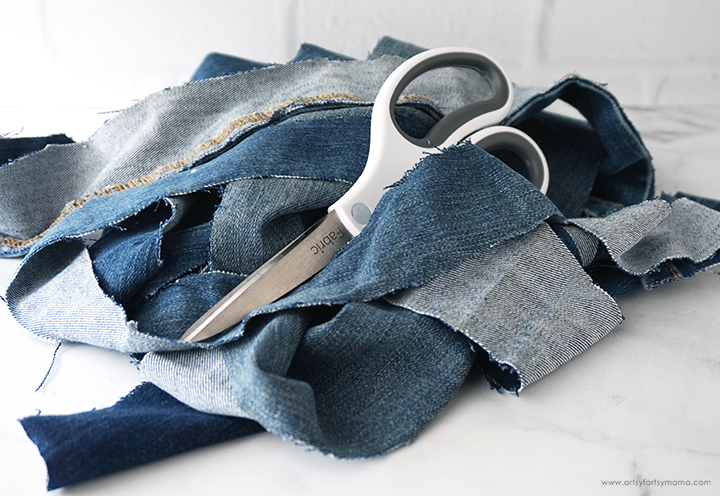 No-Sew Denim Dog Toy | artsy-fartsy mama