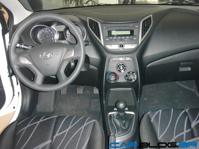 Hyundai HB-20 Comfort básico - por dentro