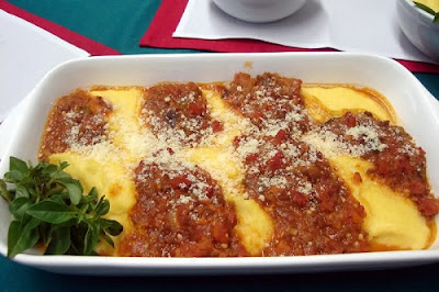 Como Fazer Polenta com Carne de Panela?