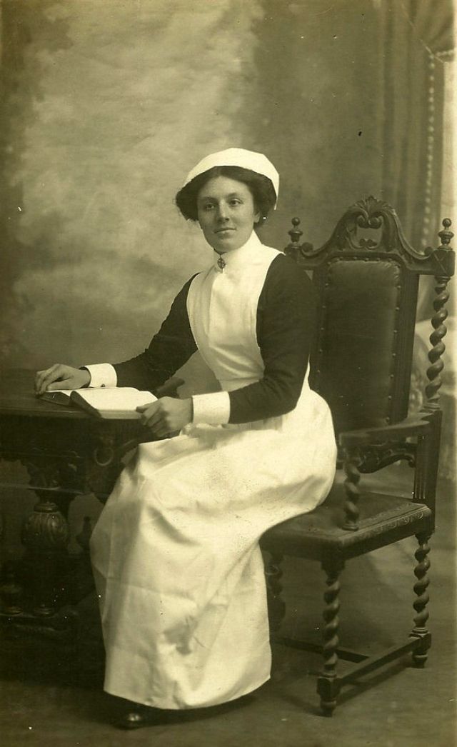 Elegant Photos of Nurses From Edwardian Era Vintage Everyday