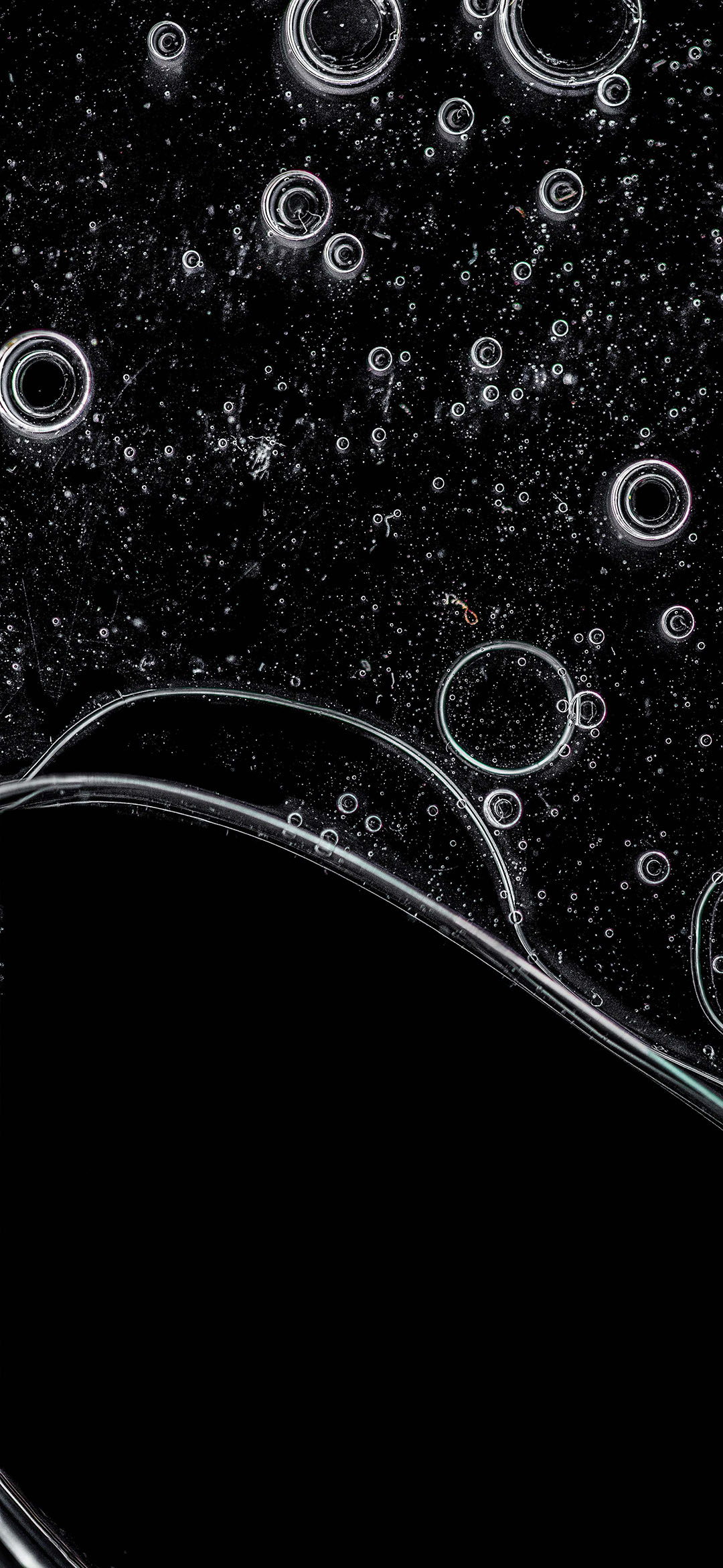 water-droplets-on-black-background-wallpaper