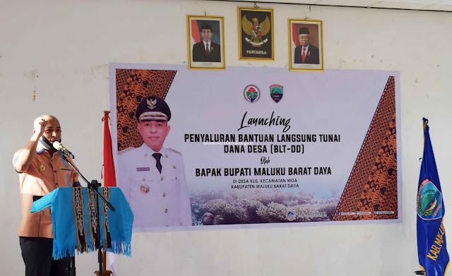 Benyamin Noach Launching Penyaluran Bantuan Langsung Tunai Dana Desa di Kliss Benyamin Noach Launching Penyaluran Bantuan Langsung Tunai Dana Desa di Kliss