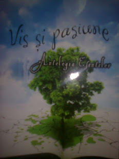 Antologia de poezie ESENTE 2011 coautor Marin Voicu