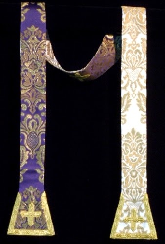 Artículos Regina ESTOLA REVERSIBLE BLANCA Y MORADA