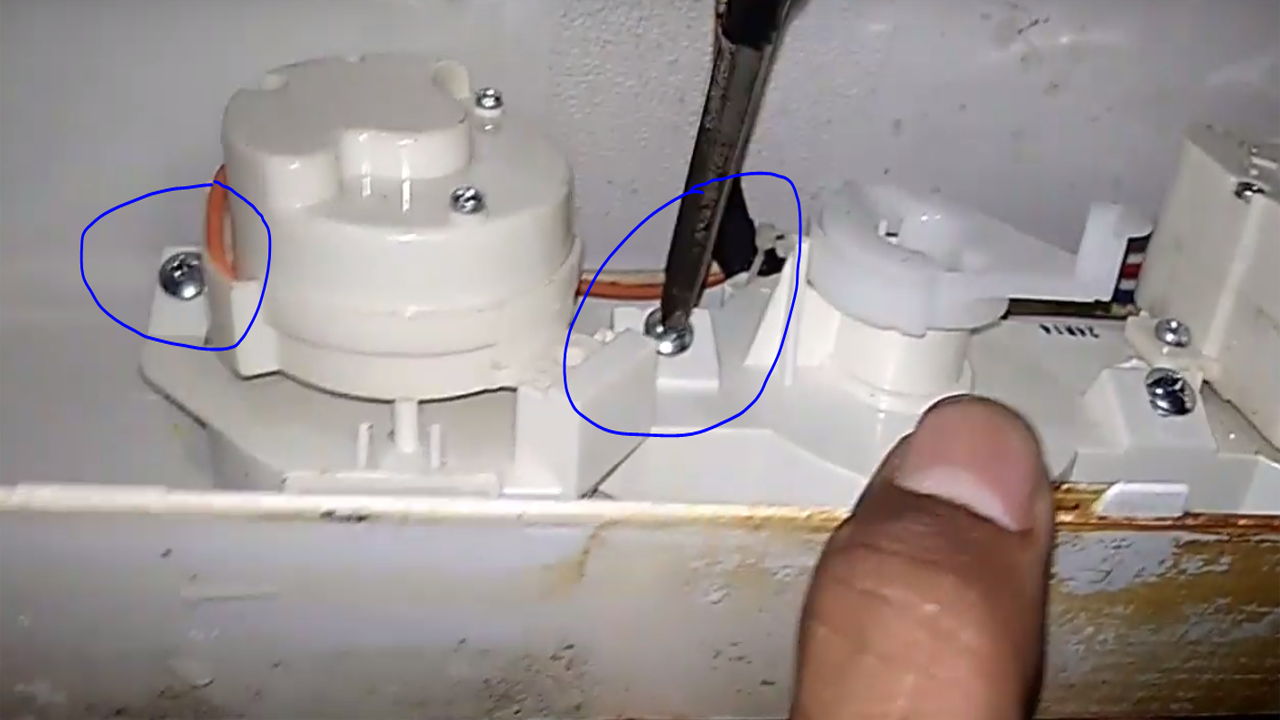 Memperbaiki Mesin Cuci Sharp 2 tabung Rusak Bagian