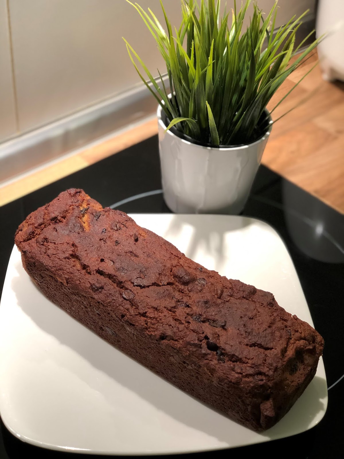 RECETA: BANANA BREAD SIN GLUTEN NI AZÚCAR CON CHIPS DE CHOCOLATE Y SALSA DE  CARAMELO SALADO - Fitness & Chicness