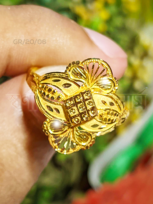 Attractive White Stone Impon Gold Finger Rings FR1223
